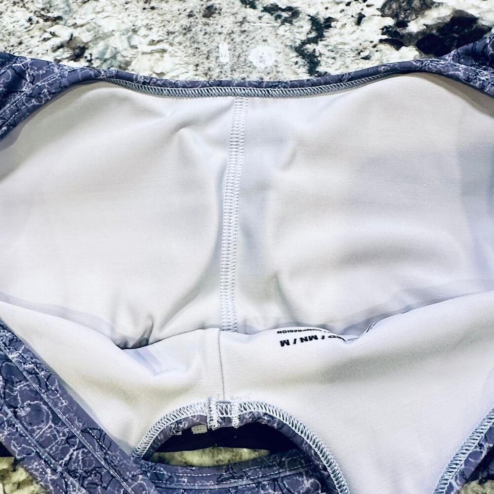 Under-armour Women's Purple Sports Bra Size Medium - Picture 7 of 7